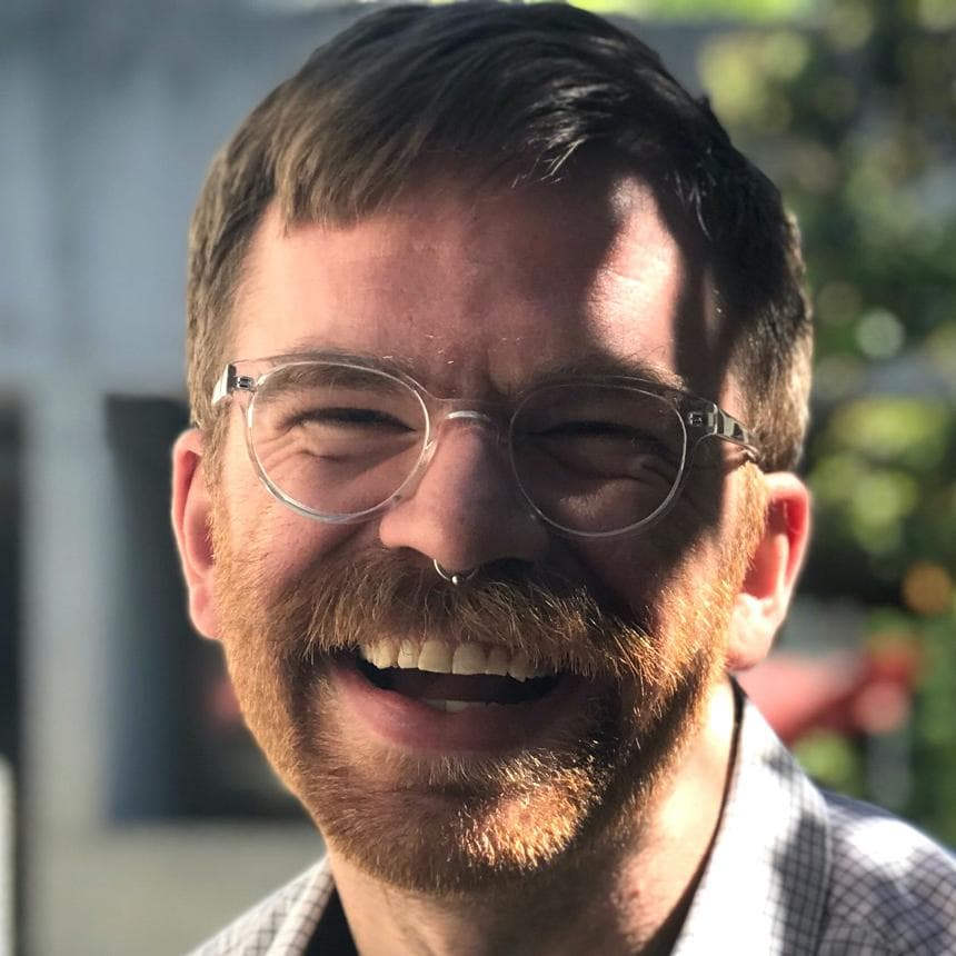Topher Knoll headshot